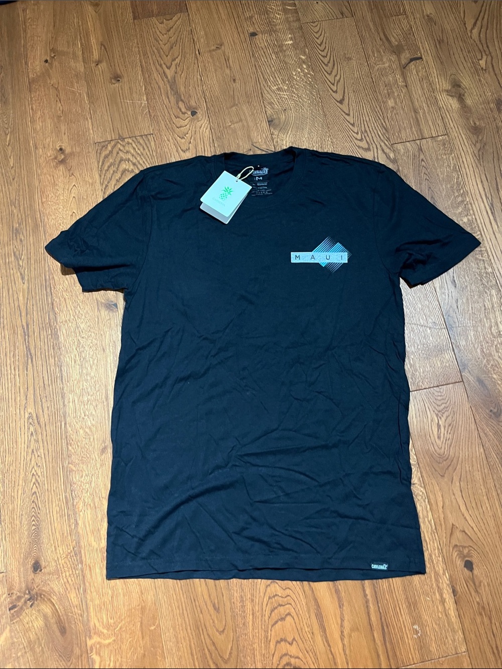 Maui Small Chest Logo Short Sleeve T-Shirt - Black